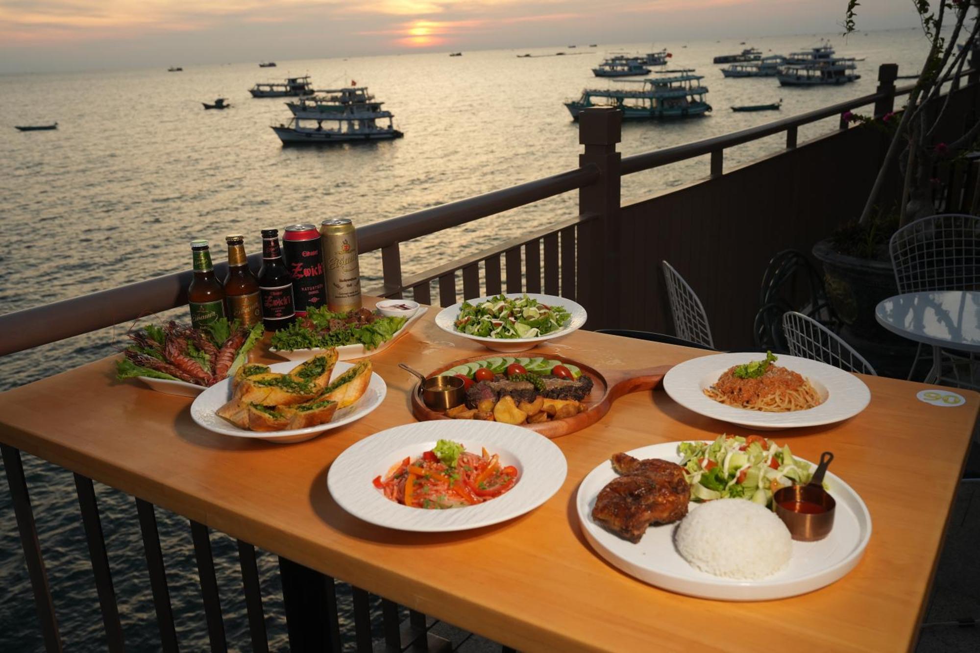 Sunset Sorrento Phu Quoc Aparthotel Exterior foto