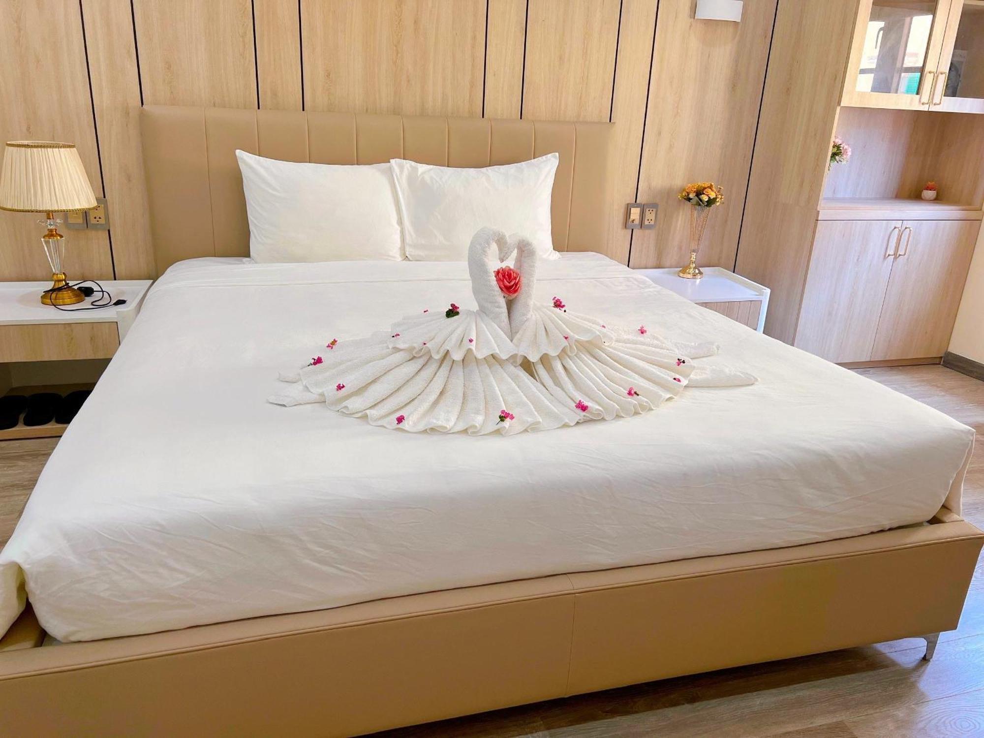 Sunset Sorrento Phu Quoc Aparthotel Exterior foto